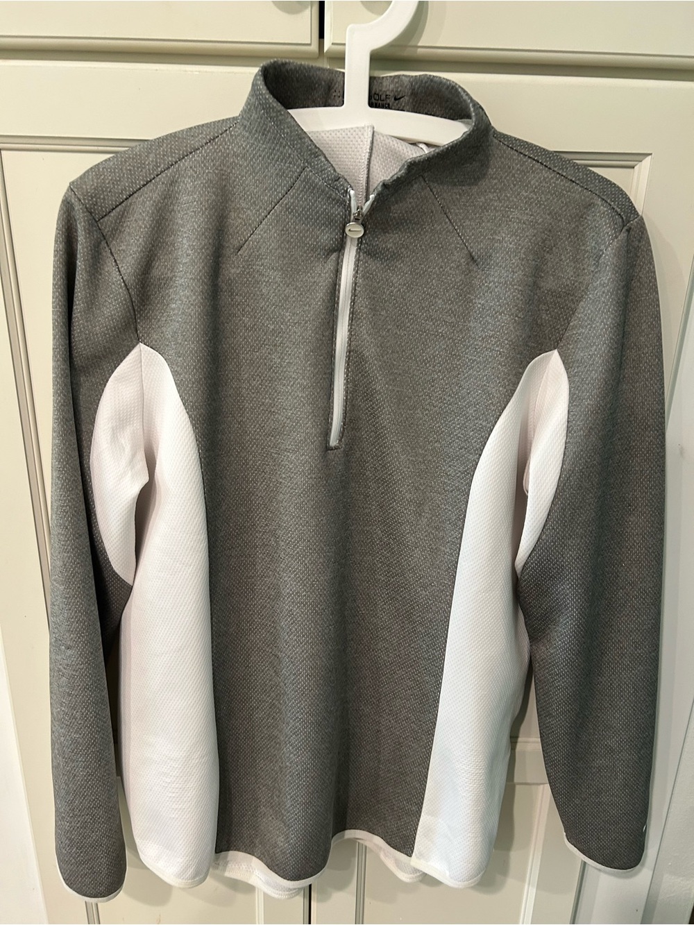 Nike Dri-Fit Women's Gray and White Quarter-Zip Golf Pullover